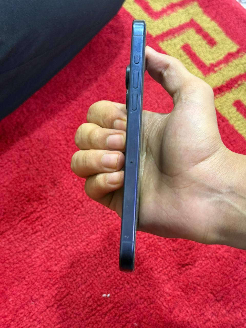 السلام عليكم ايفون 15برو ماكس الشرق الأوسط جهاز راقي غني عن التعريف الجهاز مامفتوح ولا داخل تصليح مكفول كفاله عامه فقط ضهرة مكسور ونهائيا مامأثر السعر 875وبي مجال قليل ***********
