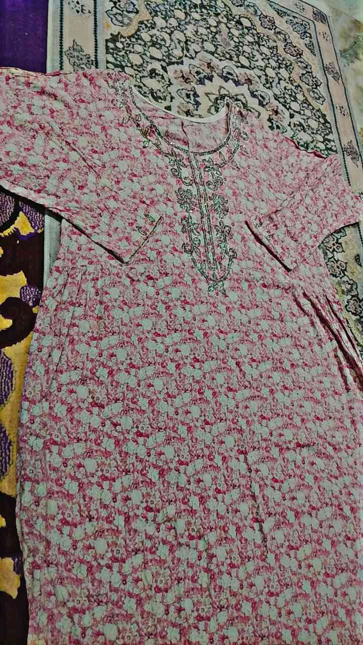 مخور بالة خليجي نضيف   قياسة بنات ٣اشبار وصبعين تقريبا يعني يلبس من وزن ٦٥لل٨٠ كلش حلو بلبس وبي كسرات من يم الخصر  سعرة ٨الاف


**إذا كنت صاحب هذا الإعلان وتريد حذفه لأي سبب، رجاءا أرسل رسالة إلى الدعم الفني**