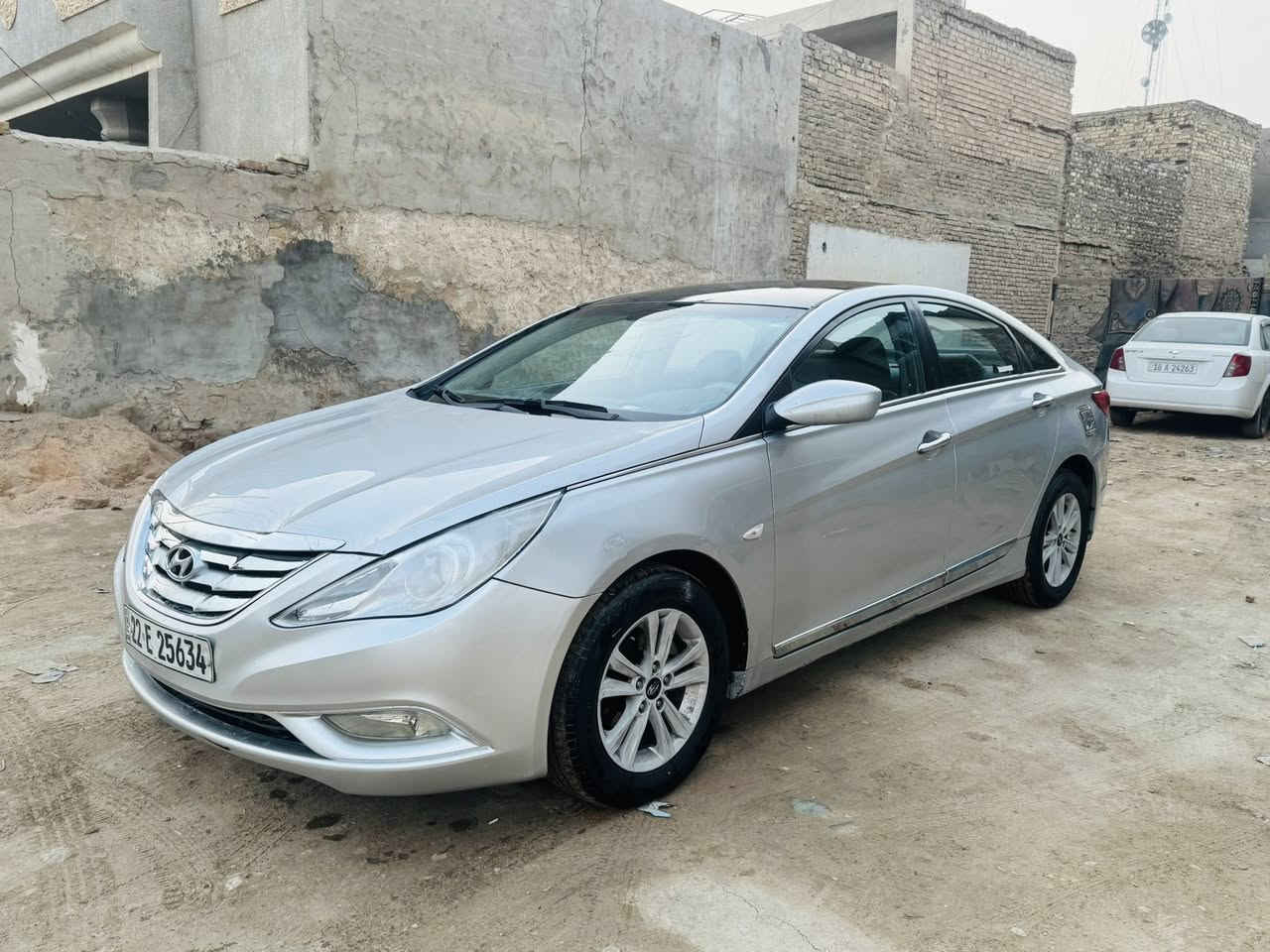 سوناتا 2011 سياره جديده مكفوله من الحادث ومن الصبغ ومن التبديل محرك 2400دوش محرك كير حداديه تبريد كله جديد سياره جاهزه من كلشي السعر 89 رقم اربيل دولي تحويل وكاله اني حاضر *********** مكاني حله المركز
