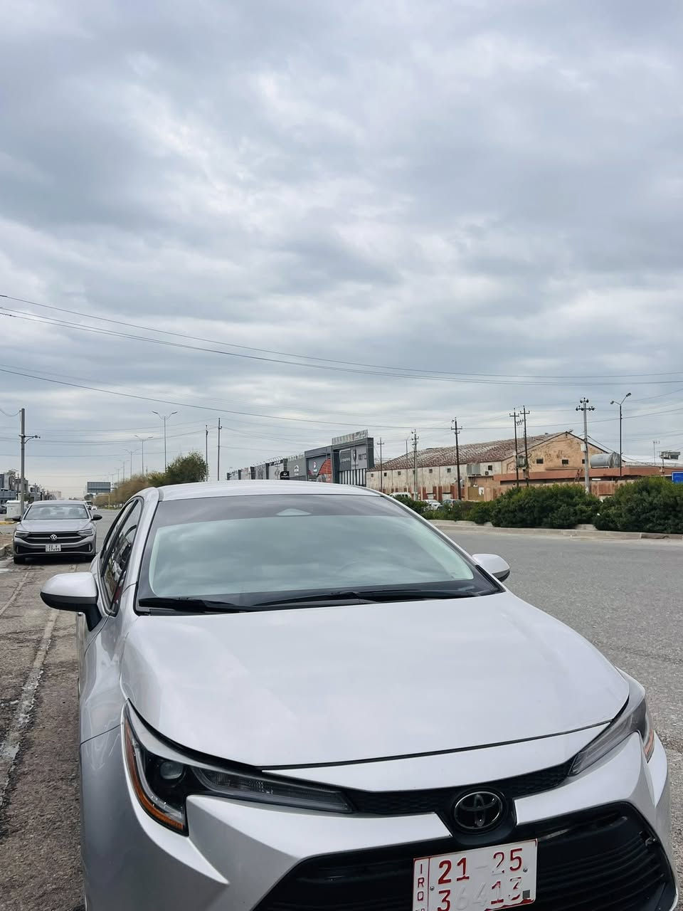 كورلا موديل 24  ماشيه 26 الف سياره ماشاء الله زيرو نضافه فول حادثها موضح كلش حلو نص البابين صبغ ومكانين بارد محرك 20 مكاني سياره اربيل. سعر 140.  وترهم مقدمه 80 وبشهر 4  حسب الاتفاق 
***********
