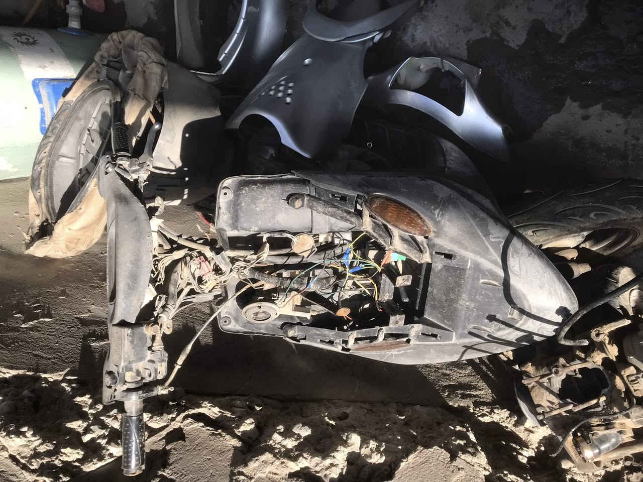 يا الله دراجهّ بيجو 9زروف دراجه كامله كامله فقط بوشه وبستم يراد الها مفصخها مكملها بس تجي اتكعد بوشه بستم كفرات كامله شرط المعه سعر 125 بيها مجال *********** واتساب فقط
