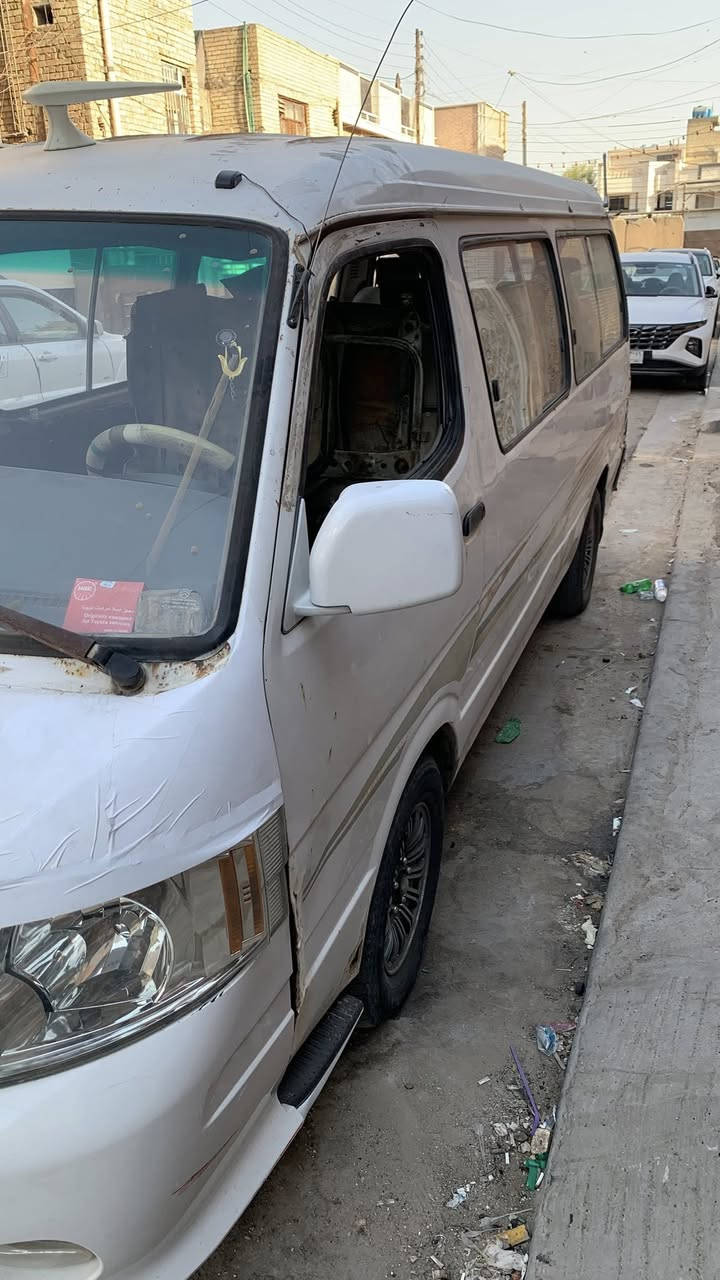 سلام عليكم فتون موديل ٢٠٠٩ رقم انكليزي بسمي تحويل ثاني يوم  شاصي اليمنه يرادله تعمير السياره طافيه سبب كعربائيات مكان بغداد الشعب السعر ٣٨ ويها مجال
