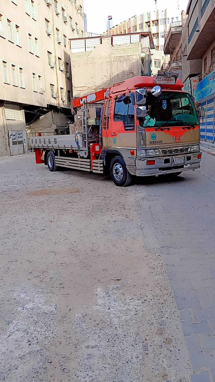 لبيع هينو انكر بلادي كرين موديل ٩٥ بسمي تبريد شغال رقم ذياقار ٨٠ عادي اعنوان سياره بغداد كرين ٣ سليت يونك مخلف رقم ***********
