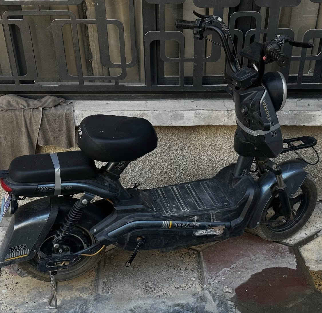 دراجه شحن شغاله وضمان بيهه السعر 200  الف  بغداد  موبايل ***********
