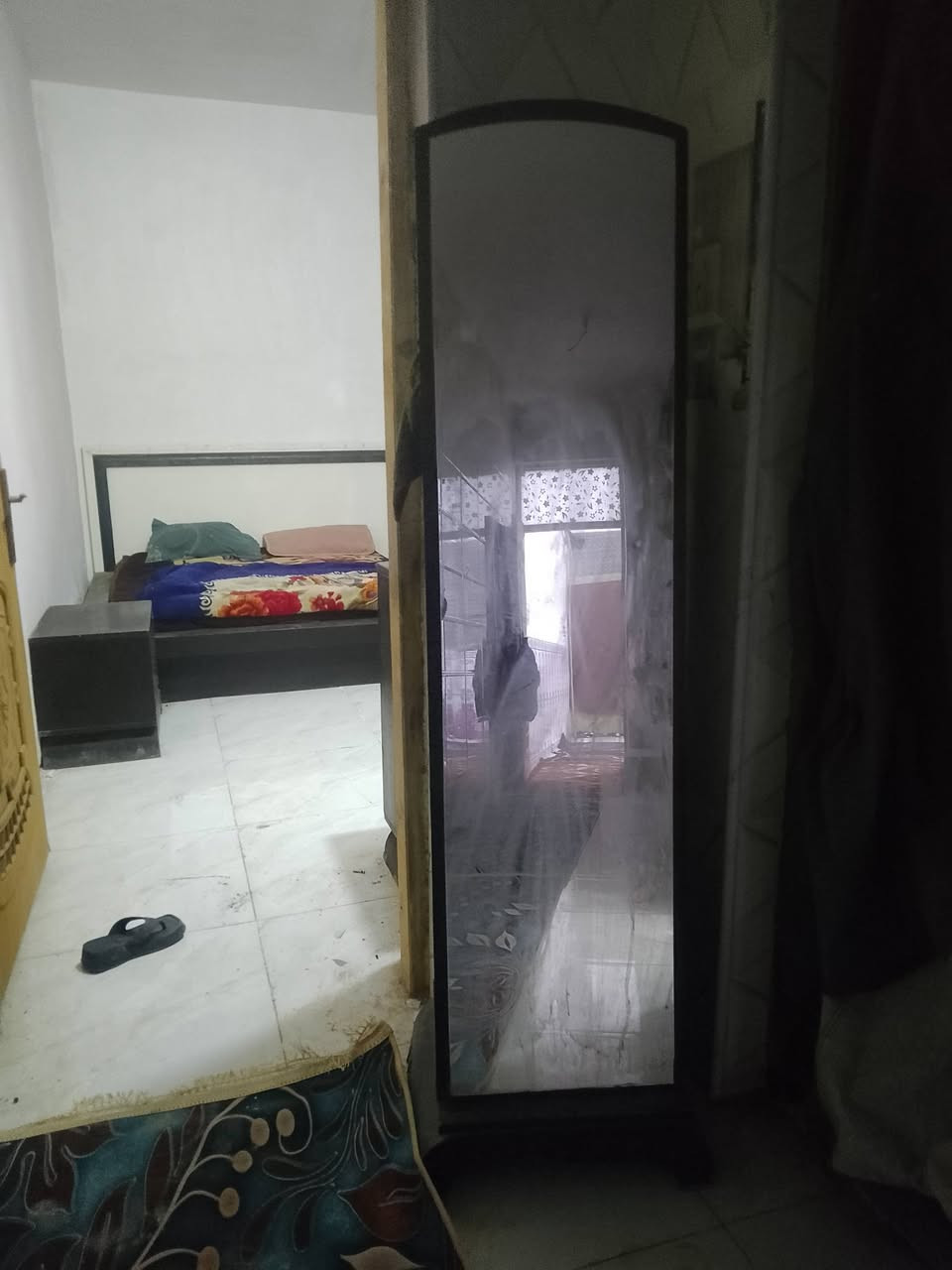 غرفه تركيه ثكيله وتكمه ٨ قطع سعر ٣٥٠ بغداد مدينه صدر ***********
