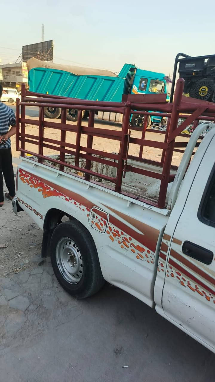 سلام عليكم
محجرات كيه حمل
وجميع نواع سيارات الحمل
يوجد جميع المحجرات والقياسات  ليسه الوحيدون ولاكننه النسب سعر المحجر 250 دبل قماره ب 200 ملاحضه جديد وليسه مستعمل 
عوان حي النصر الباويه المعامل
رقم الهاتف ***********
باداره ابو طيبه بغداد
