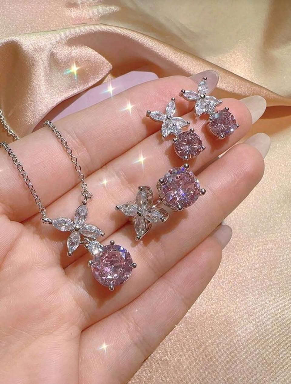 تاخمی دڵبەری خانمان 🔥 
بۆ داواکردن نامە بنێرە 📥 
گەیاندنمان هەیە بۆ هەموو کوردستان🚕


**إذا كنت صاحب هذا الإعلان وتريد حذفه لأي سبب، رجاءا أرسل رسالة إلى الدعم الفني**