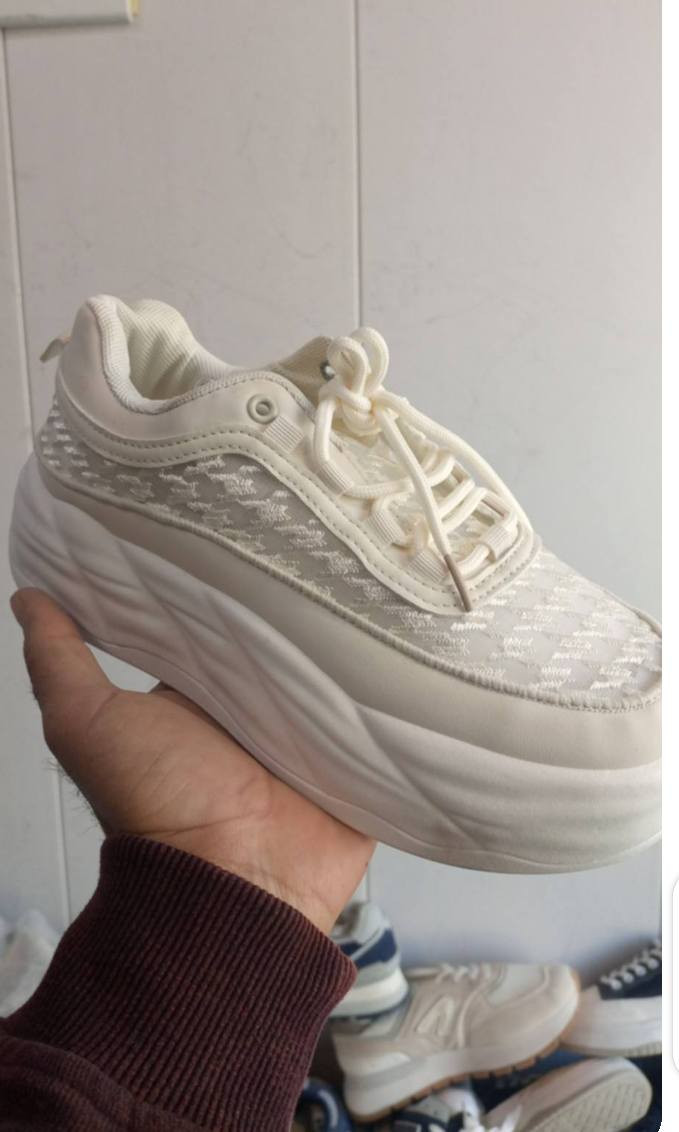 السلام عليكم اخوان يوجد أحذية بكميات كبيرة جدا هذة بعض النماذج للاستفسار الاتصال بالرقم *********** العنوان بابل القاسم
