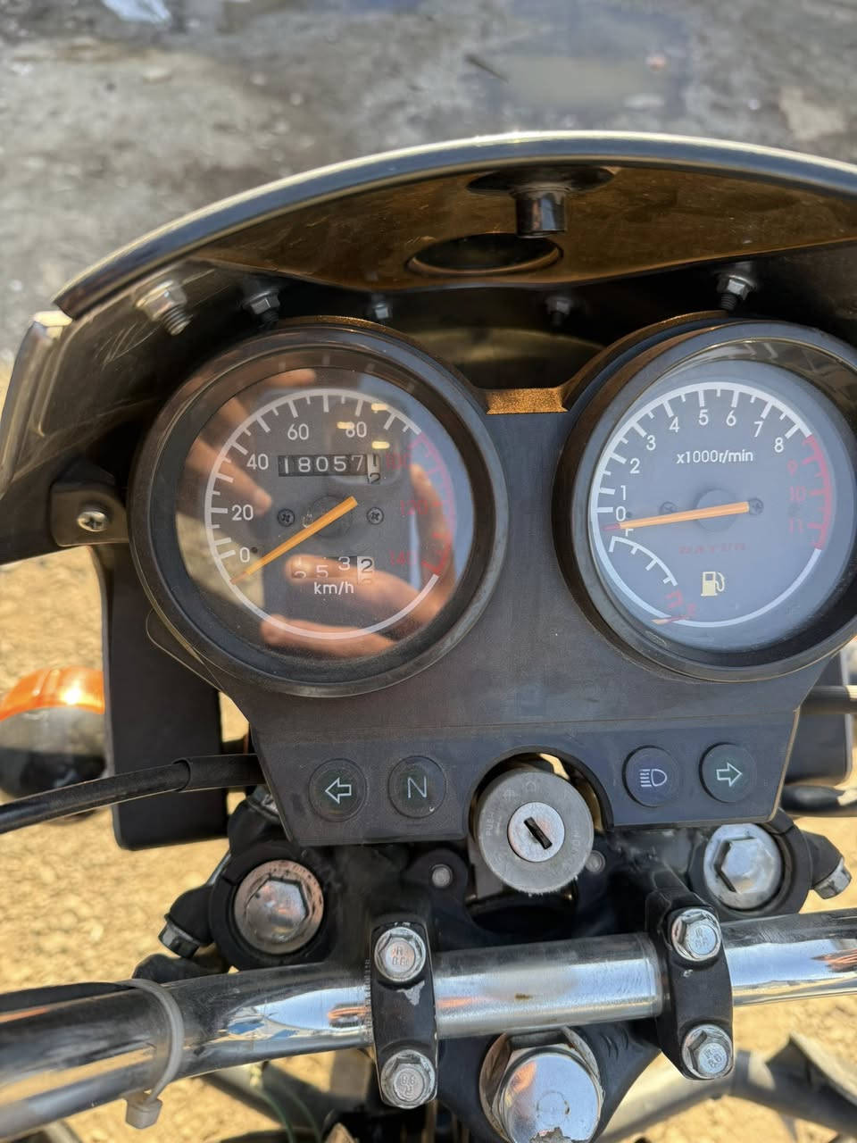 دايوان جبلي مديل 23 طالعه بلـ24 رقم وسنويه بغداد تحويل ثاني يوم دراجه خير من الله لا تنقيص ولا تبخير قبق زنجيل موجود جيب فيتر وتعال افحص سعرها 2350 وبيهه مجال حك الجيه 
عنوان بغداد الشعب 
*********** اتصل وبيك خير ودلل
