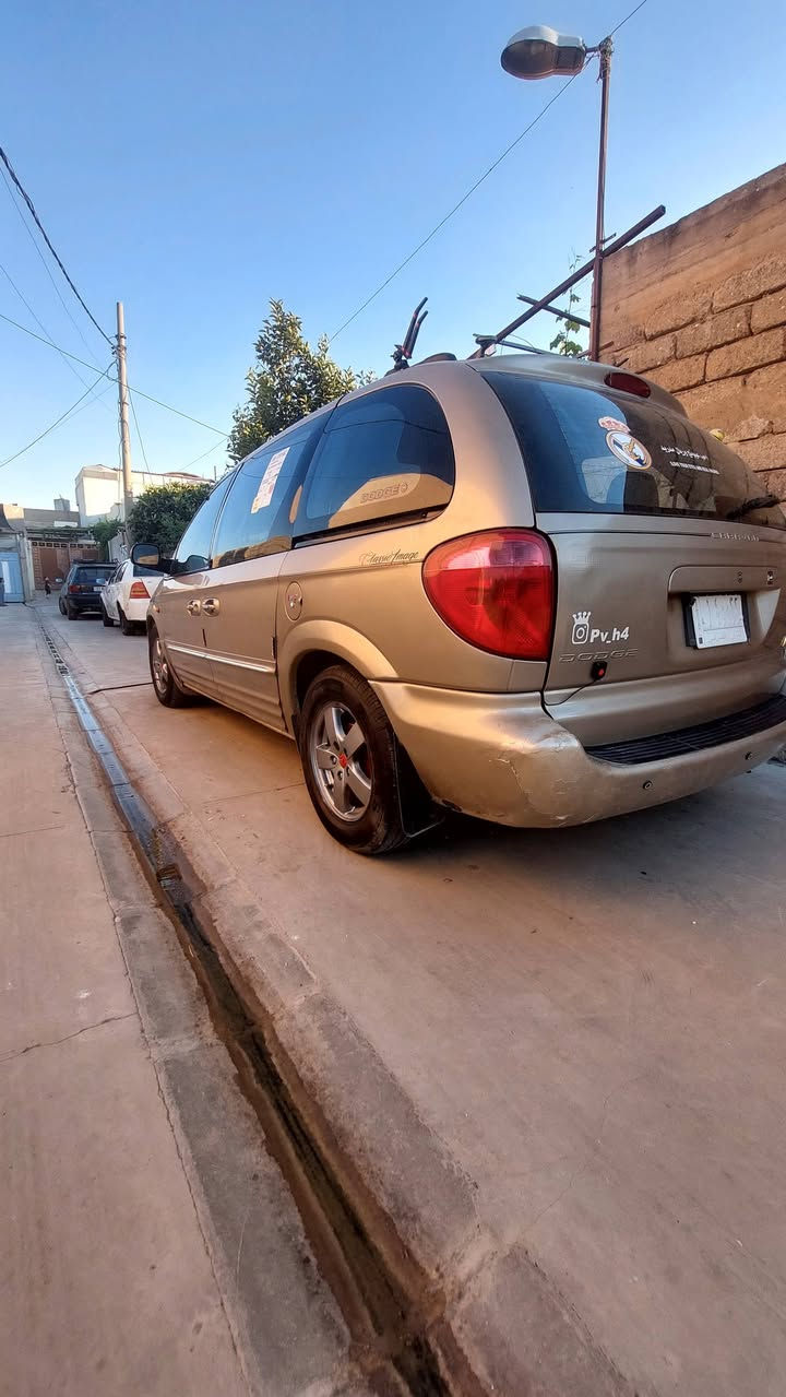 دوج كرفان
٢٠٠٥
كير محرك شرط 
طخم وره كدام نضيف 
تبريد عل سويج 
بدون ضرر صبغ حزام جماليه 
كهرباءيات شغاله 
قفل مركزي 
شاشا كامره 
توماتيك 
توشمه ارضيه كشنات كلو جديد 
منضومه غاز او بانزين  او كرت غاز بيها 
محرك ٣٣٠٠ المرغوب 
ليتات جدد مع بلجكتورات جدد ناصي زنون بلاجتورات زنون سياره مال جناي


**إذا كنت صاحب هذا الإعلان وتريد حذفه لأي سبب، رجاءا أرسل رسالة إلى الدعم الفني**