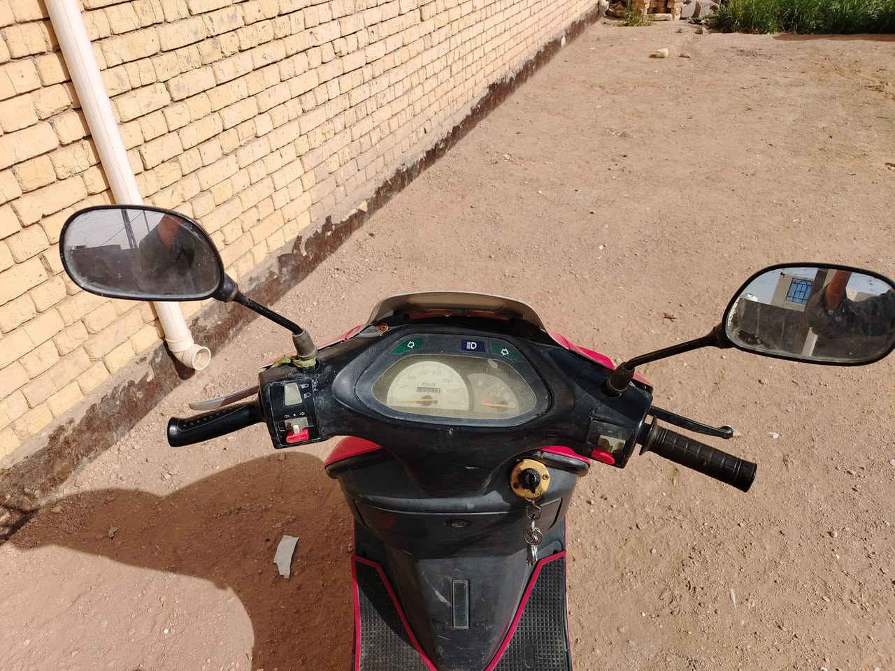 دراجه فراشة مفتوحه مره وحده تجفيت جديد دراجه كامله كهربائيات شغاله وسلف شغال ناقصه بس باتري دراجه مرتبه سعره 400وبيه مجال للأستفسار خاص او الاتصال على الرقم مكاني السماوة قضاء الخضر

***********
