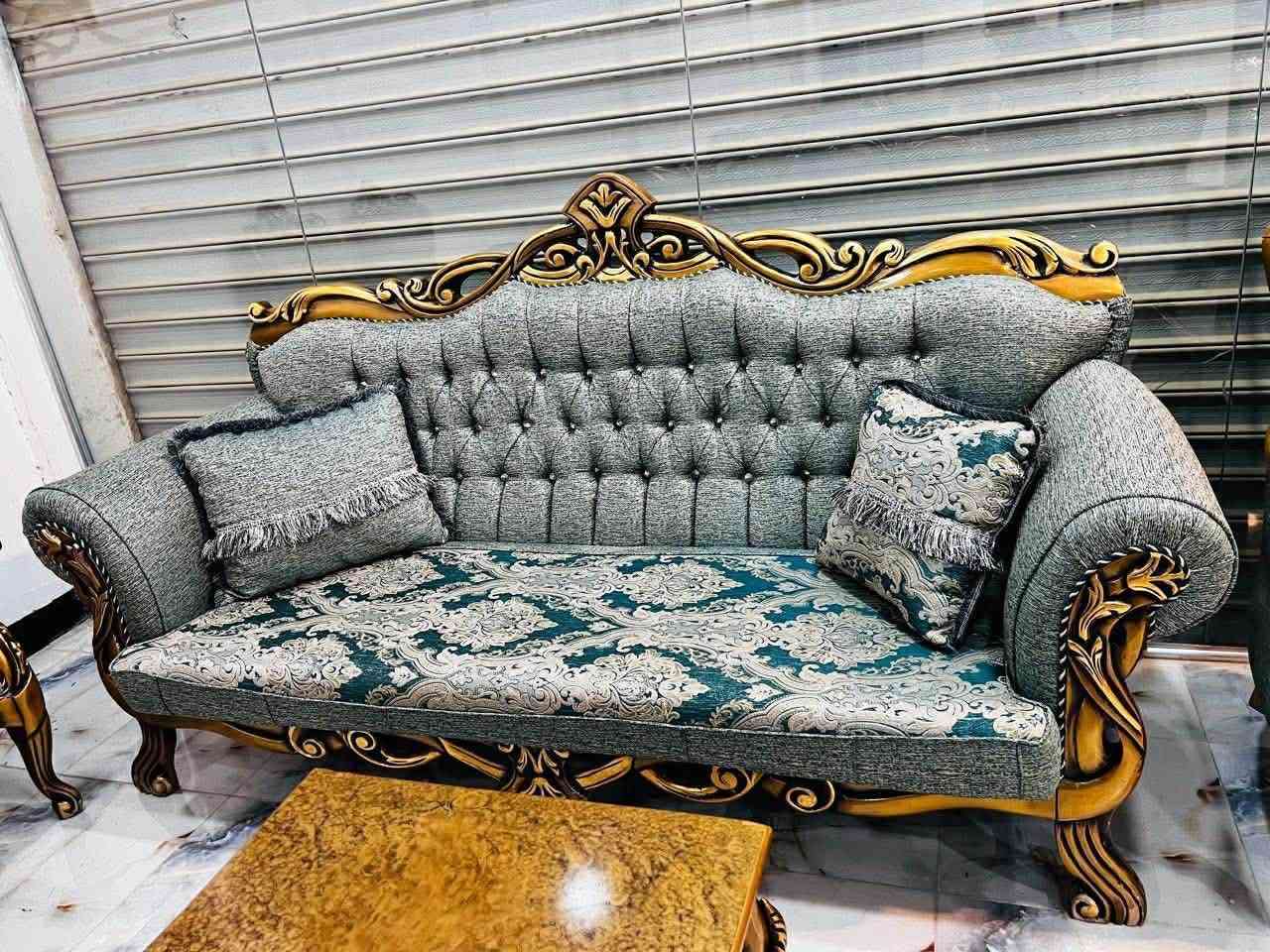 تخم ملكي ١٠مقاعد نضافه فول مع الطبلات السعر ٦٠٠وبي مجال


**إذا كنت صاحب هذا الإعلان وتريد حذفه لأي سبب، رجاءا أرسل رسالة إلى الدعم الفني**