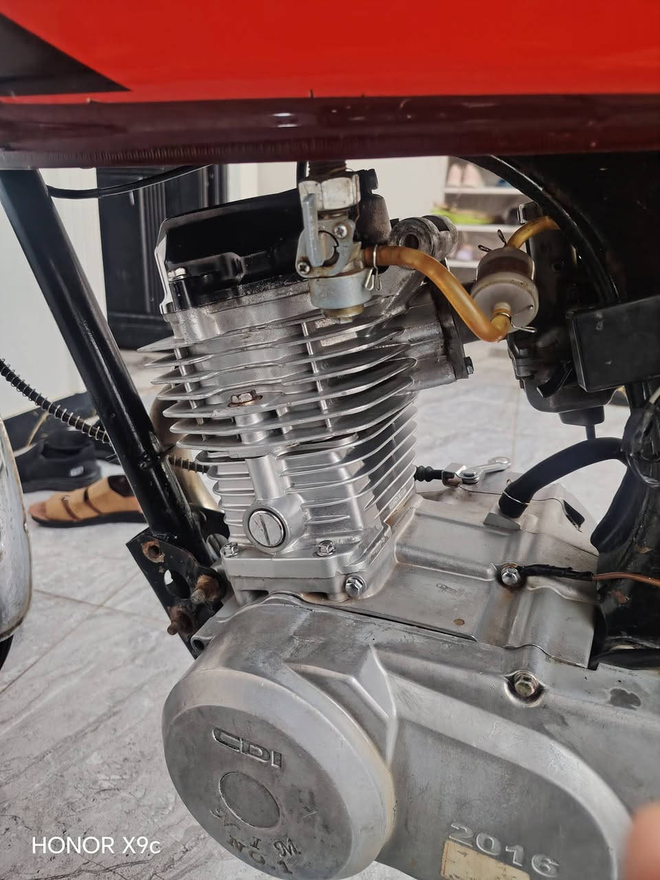 سلام عليكم دراجه للبيع موديل 19 فقط قبق مابدل مال 16 سعر 325 كهربائيات شغاله اي عيب مابي لا صرفت ولا بخار مكينه اخرس مكاني كركوك حي النداء رقم الهاتف ***********
