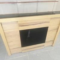 ميز مكتبي لبيع لاستفسار على رقم تالي 07818147877
