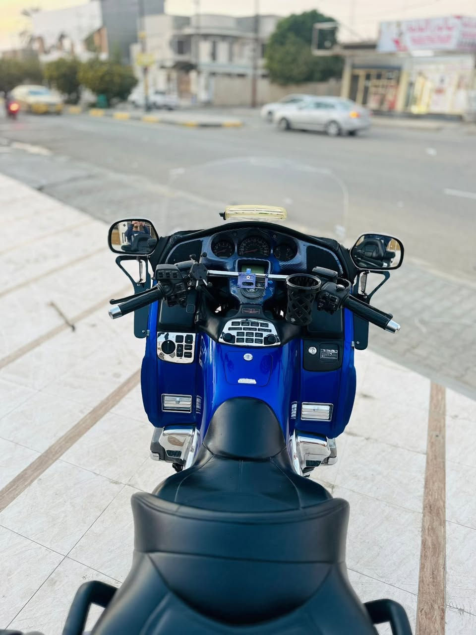 سلام عليكم  كولدن 1800
مديل 2005
بدون رقم 
كفاله عامه كير مكينه سوده جكات  بك مسجل كله شغاله 
صلاح الدين قضاء بلد 
***********
