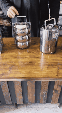 عرض خاص وية مجمع الطيف حاجة ب1000يقدم لكم افضل عروض صفرطاس متين يحافض على حرارة لمدة طويلة ثلاثي طابق  ويوجد خدمة توصيل لجميع المحافظات لحجز والستفسار على الواتساب ***********
