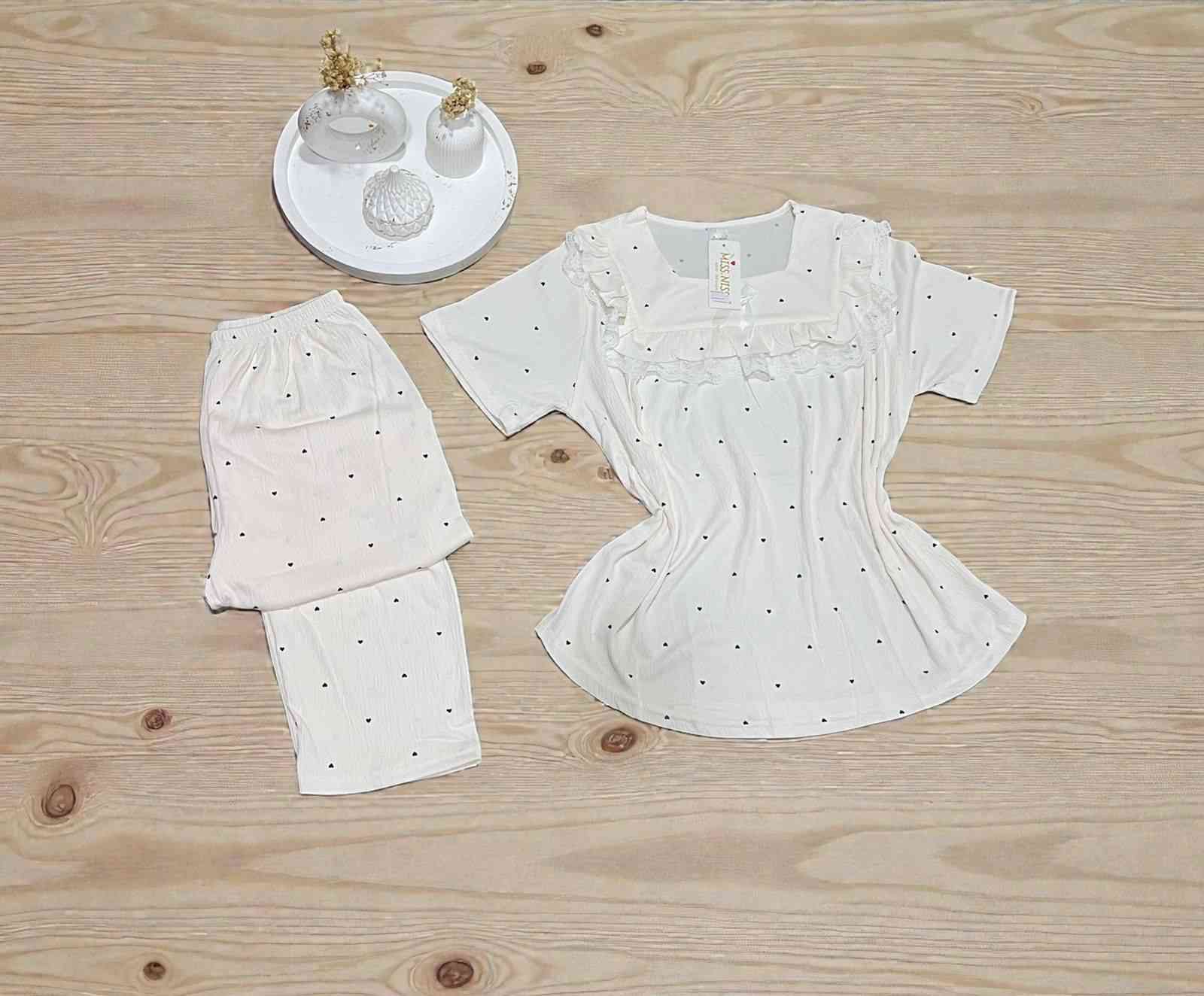 تراكات صيفي
السعر  6 متوفر توصيل لكل المحافظات
للتواصل واتساب ***********
