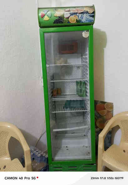 سلام عليكم عارضه ببسي شغاله سعرهه 200وبيهه مجال وجام خانه سعرهه 75وبيهه مجال وميز المنيوم وبي 4جرارات والفوك مرمر وطوله 240وسعره 75وبي مجال وكراسي عدد 8الواحد ب6 وكلهن جدد مستعملات قليل لتصال *********** واتساب هم بي هاذ الرقم
