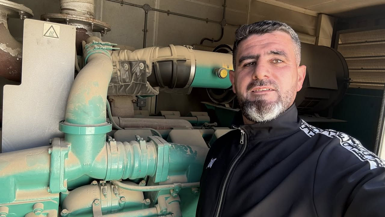 Cummins kTA 50 G3
1360 KVA
add 3
Zero 
***********
***********
***********
