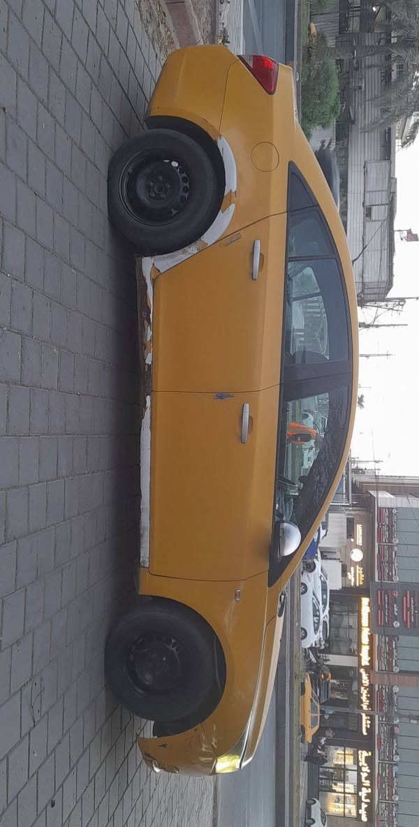 السلام عليكم
شوفر كروز 
موديل 2014 
أمريكي 
محرك 1800 
محرك جديد 
تدفئه تبريد 
سنويه رقم جديد 
السياره نضيفه 
السعر 68 
العنوان الشعب حي اور 
رقم التلفون/  ***********
