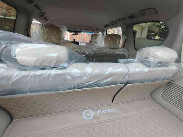 السلام عليكم 
نيسان باترول 2012 لون سلفر محرك LE رقم سليمانيه باسمي سنوية جديدة نافدة ل2029ارقام دولية جديدة مكفولة عدا شبر بارد بالجامرلغ الخلفي بدون فتحة حدادية كاملة تخم تايرات جدد ماشية 193 حقيقي السعر 210وبيه مجال قليل العنوان ديالى الاتصال على الرقم ***********
