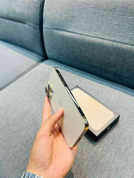 ايفون 13 برو ماكس جديد كلش 
الذاكرة 256 البطارية 92 نموذج m ( كامل ملحقات)
السعر ( 750 ألف ) اخوان بدون ما اتعبكم وتعبوني ( 700 قفل من الاخير وما ارد ع تعاليق لو رسائل شراي يتصل ويجي ياخذه ) ناصريه مركز ***********
