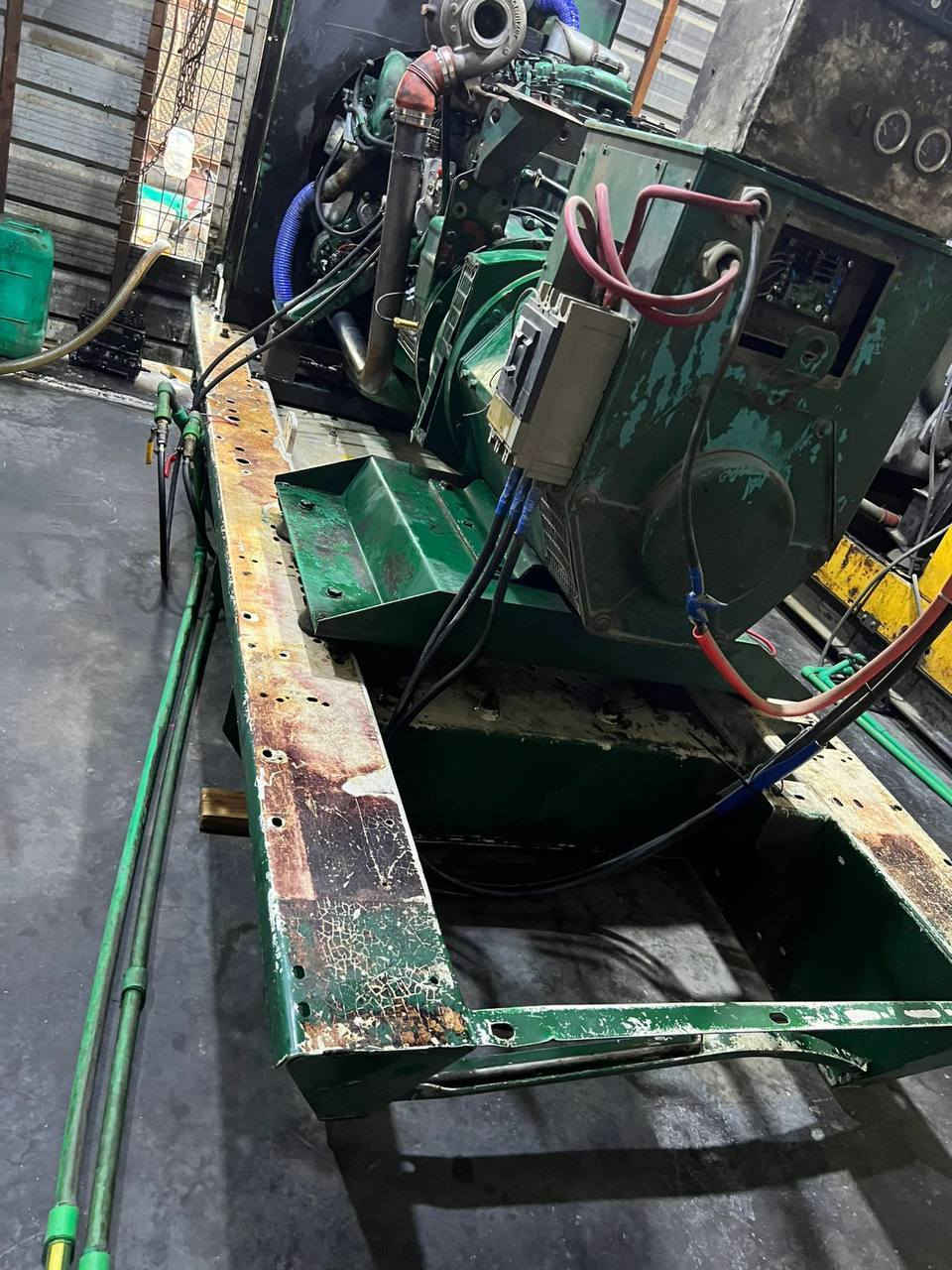 السلام عليكم
مولده فالفو دي ١٠ البيع  راس توليد ٢٥٠ كيفي
المولده لا تبخير ولا تنقيص السعر ٦٥ ورقه
اتصل ***********
