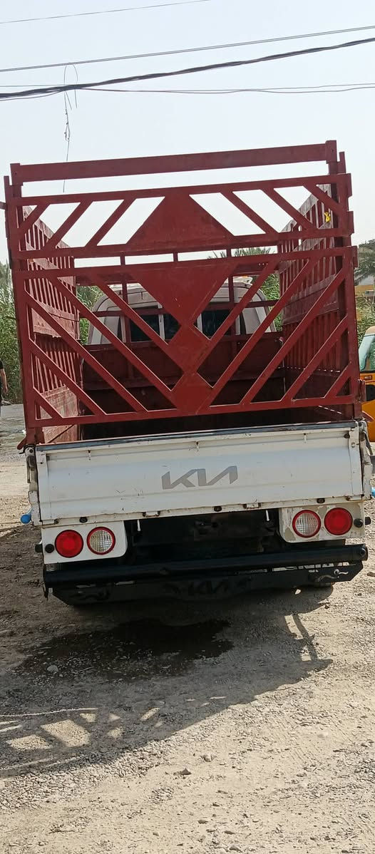 السلام عليكم للبيع كيا محمل فحل موديل 2019 مكفوله كفاله عامه السعر 155 وبيها مجال الاستفسار على الرقم التالي ***********
