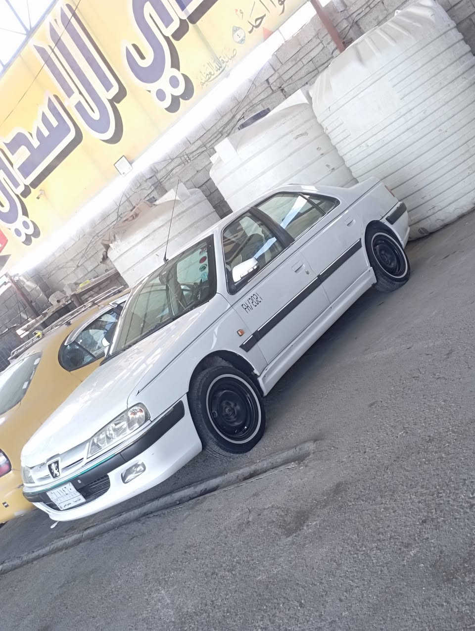 سلام عليكم بارص موديل 12 سياره حلوه مكان نجف بيه قطعه وحده جملغ كدام سعره 43 وبيه مجال ***********
