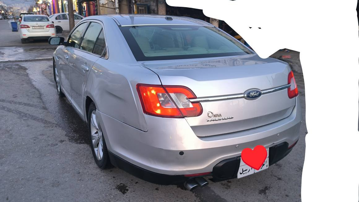 به ناوی خوای گەورە و میھرەبان 
فۆرد تۆرس 2012 نیڤا
گێڕو مه کینه به شه رت 
هه موو گیانی ئیشه کات
جوانو ڕێکو پێکه 
هیچی پێوه نیه 
به ناوی شه ریکه یه شه ریکه داخراوە کێ ویستی له خزمه تیام
***********
سوپاس بۆ ئه دمینی گوڵ السليمانية, العراق
