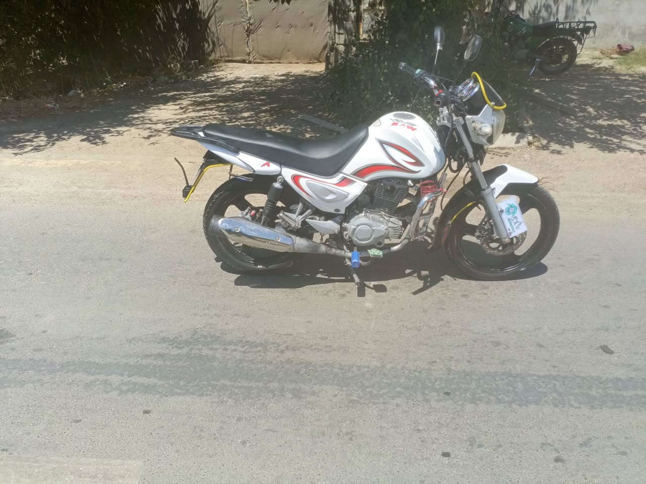 سلام عليكم ماطور سنكي للبيع كهرباءيات كله شخاله محرك نضيف لاتنقيص ولاتبخير موديل 20017 السعر ،650 وبي مجال اتصل ***********

