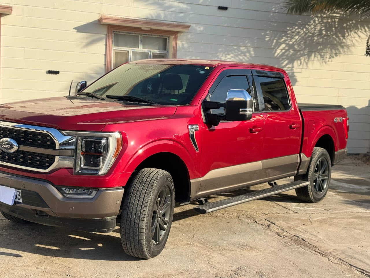 السلام عليكم فورد F150  مديل 2023فول مواصفات عدا الفتحه مكفوله كفاله عامه عدا قطعه على كد اليد بلباب الخلفي بارد والباقي كفاله  وهواي مواصفات مكانها كربلاء  هزه سنويه ترقيم كله جديد وبأسمي تحويل او وكاله السعر 435 وقابل للتفاوض واذا مراوس ماكو مشكله للتواصل *********** واتساب
او اتصال ***********
