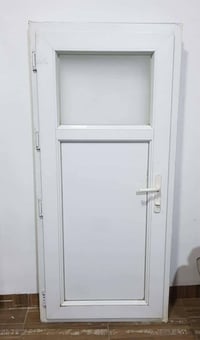 باب بلاستيك • ١٦٨×٧٦سم • السليمانية