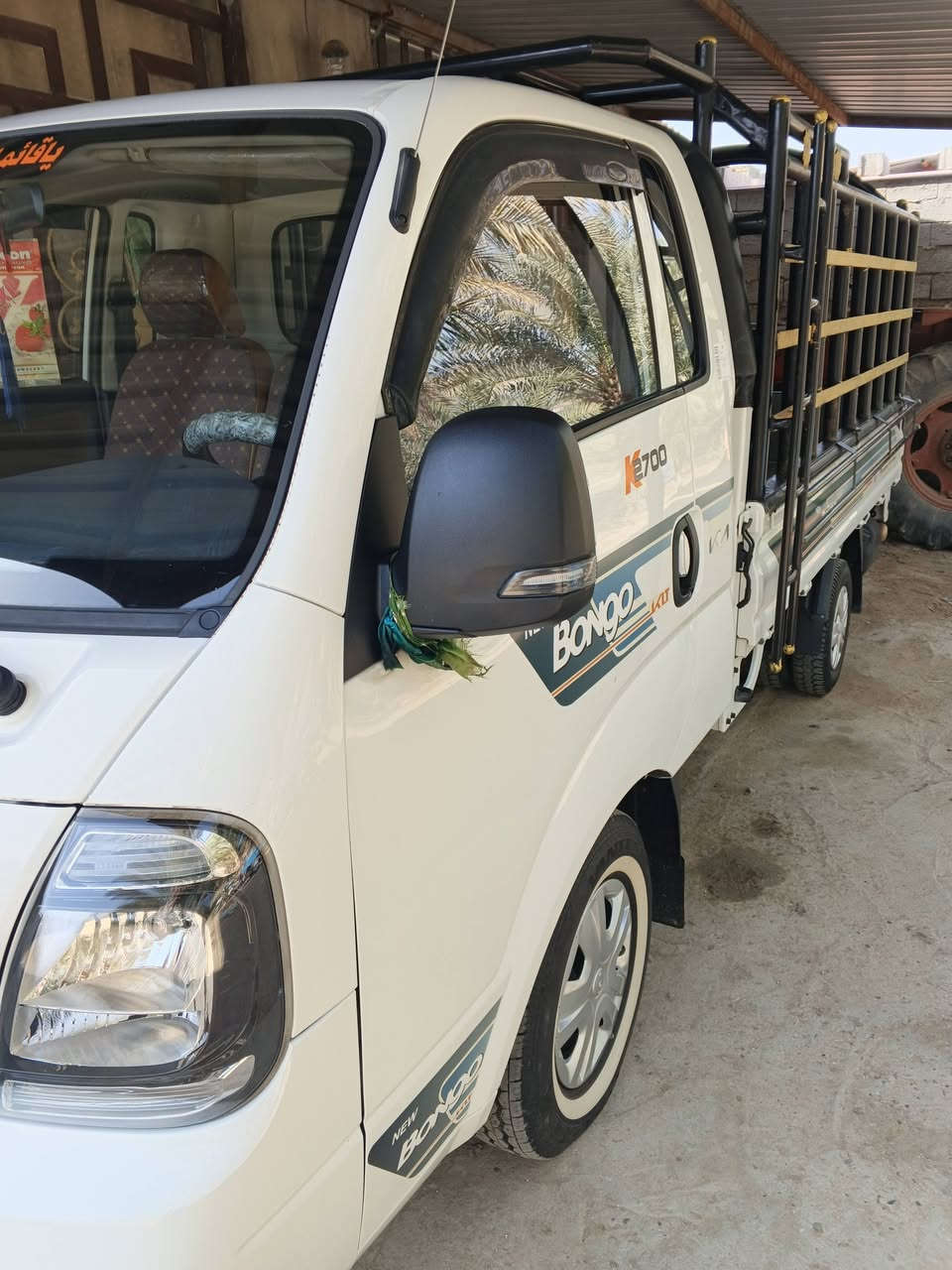 كيا 2700 للبيع موديل 2023 رقم كربلاء مكان السيارة بالنجف  كيا مكفوله كفاله عامه السبير ما نازل سيارة جديده ماشيه 47. الشراي يتصل على الرقم. *********** اني مكلف بالنشر ما ارد خاص
