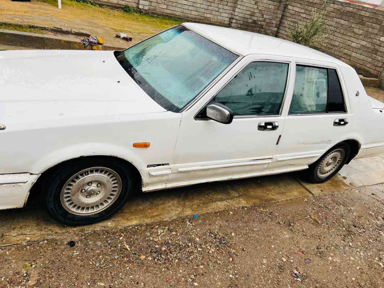 السلام عليكم سياره سدرك مامسجل مال ساحات موديل 2003 محرك بلادي صدرجديد تواير نص عمر محرك بي لاستيك ولف كير جديد ***********
