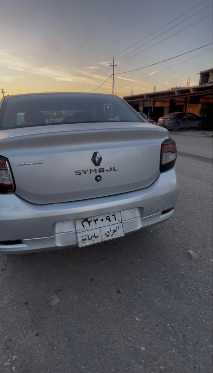 رينو سيمبول 2016توماتيك 5پارچه بوياغ بي ناوگرتن جه مپيكى كه مي پيشى هه يه*********** كويسينجاك, أربيل
