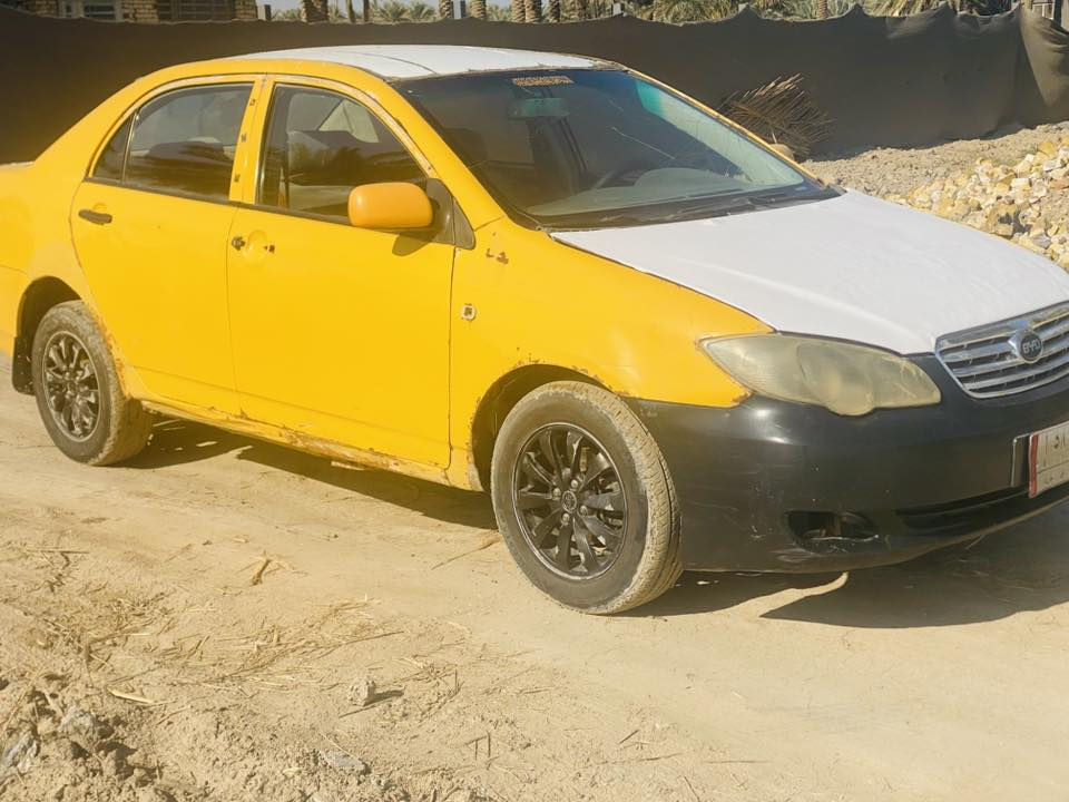 سلام عليكم بيوايدي 2010
سنويه 27 
رقم بغداد مداور ثاني يوم 
عليهاا هيئ 4سنين 
وغرامه 50 
وراعيهاا يطلب ورقتين. 
كير محرك حداديه تايرات كله جديد عوزهاا ترتيب وصبغ ابيع كوم حديد سعرها 23 وبيها مجال لشراي ***********
