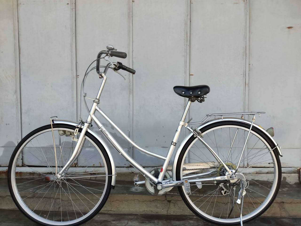 سلام عليكم 
وصول وجبة جديدة 
بايسكل للبيع باله ياباني حجم 27 سته كير ياباني اصل سوبر لوك بالكارتون نظافة100%

عنوان محل : كركوك حرية ــ مقابل تكية و جامع شيخ محمد ــ يم ملعب دولي شورجة. 
رقم موبايل : *********** كركوك, العراق
