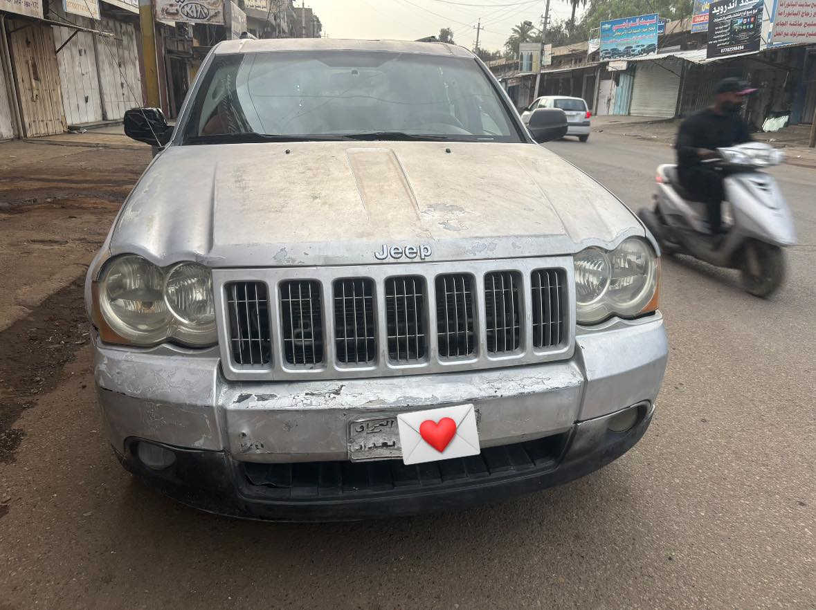 من رخصة الادمن جيب لاريدو 2010 كير ومحرك مكفولات وتبريد شغال امامي خلفي السياره راعيه ميت اكفلها سرقه وعشائر باقي التفاصيل اتصل وبالخدمه عارضها ب55 وبيها مجال هاتف ‭+964 771 327 5378‬
