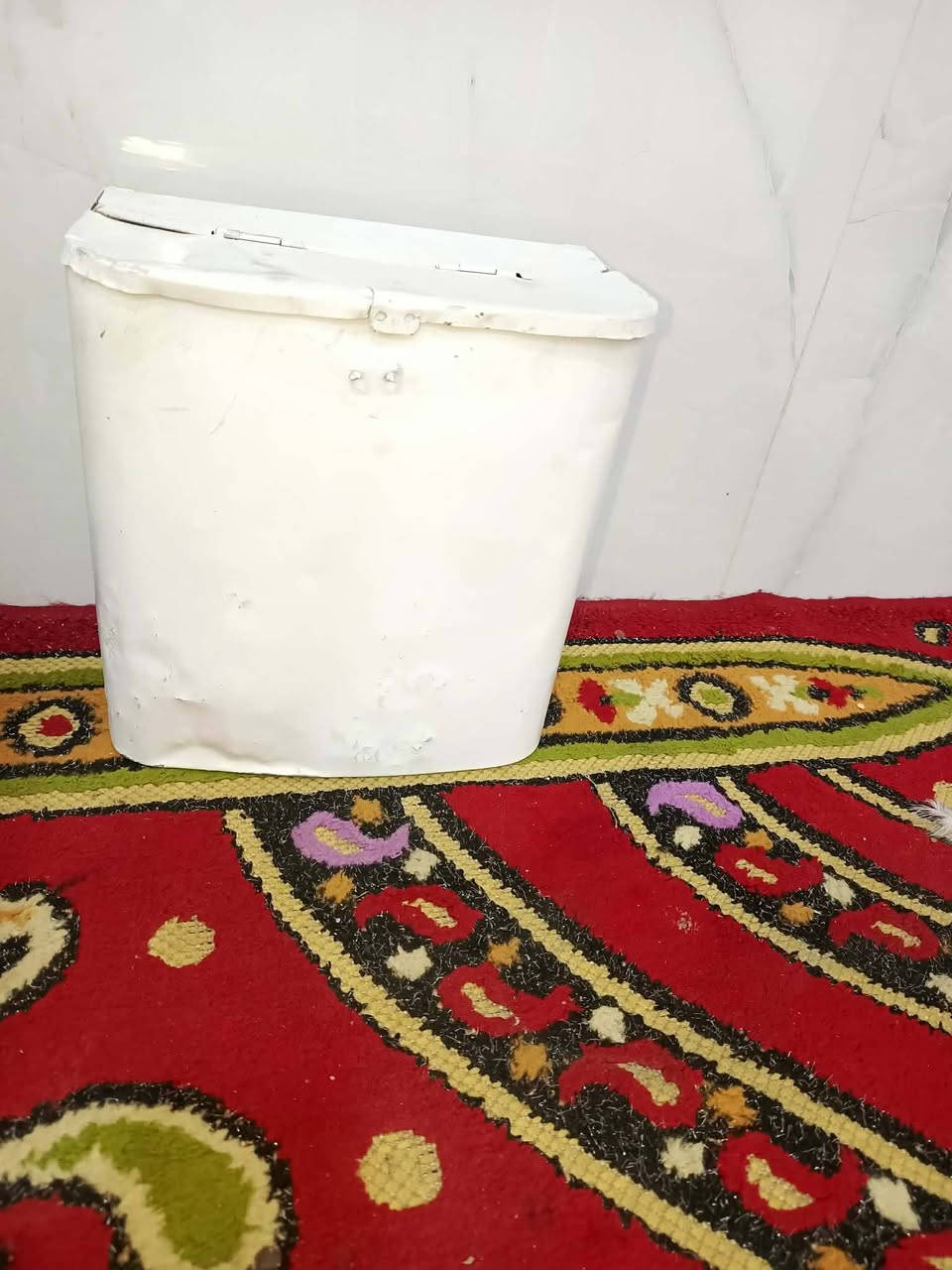 سلام عليكم صندوك ربعطعش نضيف سعره ١٥ الف وبي مجال شراي وباجات شرط الصلي ابو ختم سعرهن ٨ الف مكاني ناصريه مركز


**إذا كنت صاحب هذا الإعلان وتريد حذفه لأي سبب، رجاءا أرسل رسالة إلى الدعم الفني**