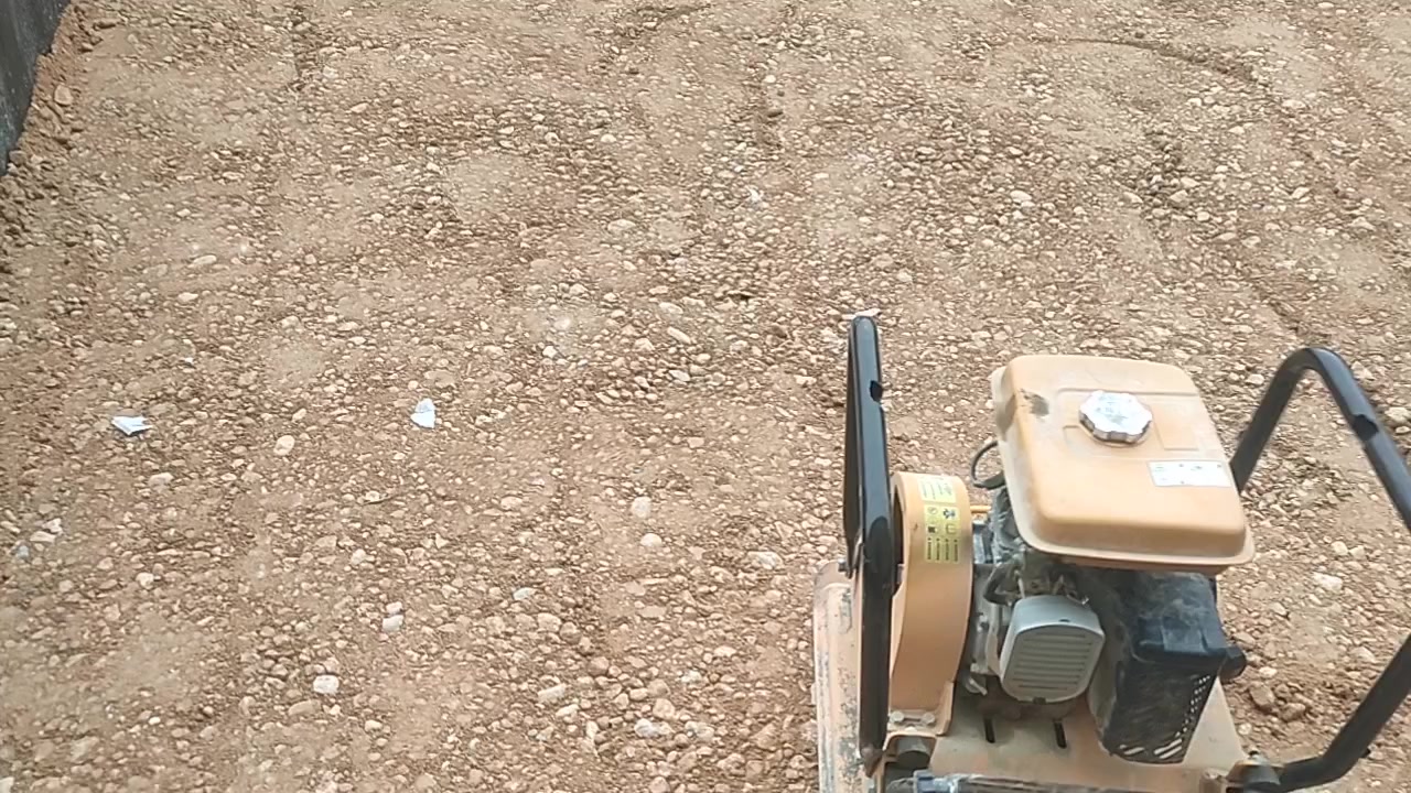 سلام عليكم كادر عمل متفرغ/ تصعيد مواد/ تنضيف /البيت وتدخيل السبيس وحدله وصبه خباطه او يدوي وتفليش دنك تفليش رباطات تفليش حيطان تفليش سقف تكشير بنواعه تكشير واجهيات /صب ارضيه صب دنك صب ونجات/ صب رفتات صب بنواعه خباطه او يدوي قلع كاشي قلع فرشي
تنضيف السطوح و لبخ لط جراره سغل اي شي عندك نشتغل شغلنه كبالات واسعار مناسبه وهاذا بعض شغلي. وهاذا رقمي بيه واتساب اتصل وتدلل ***********
