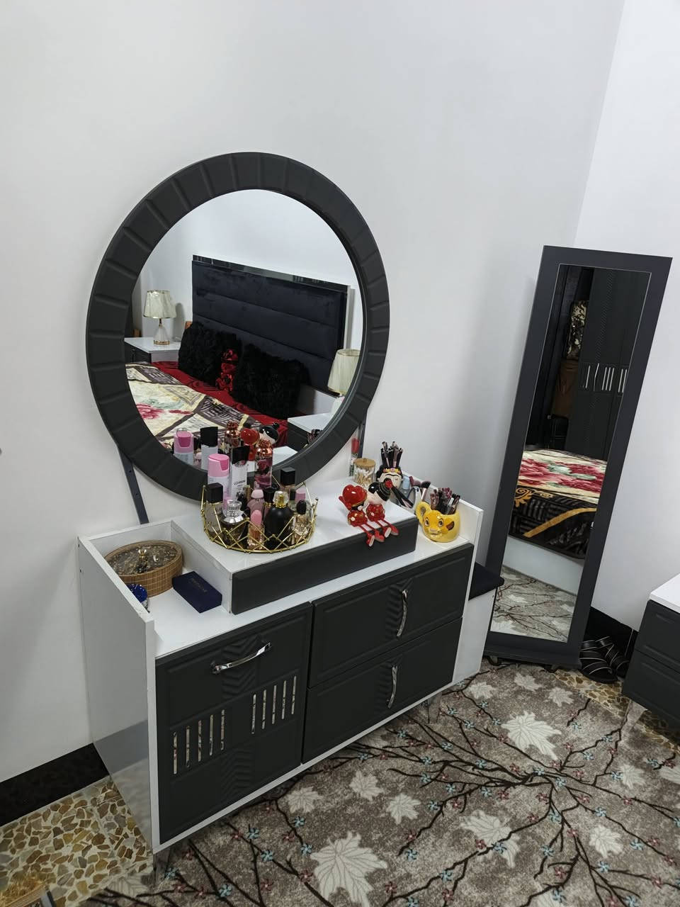 ا
السلام عليكم 
غرفه تركي للبيع اخو جديد 
7 قطع حيل نظيفه 
السعر 650
العنوان موصل 
تواصل .***********/***********
