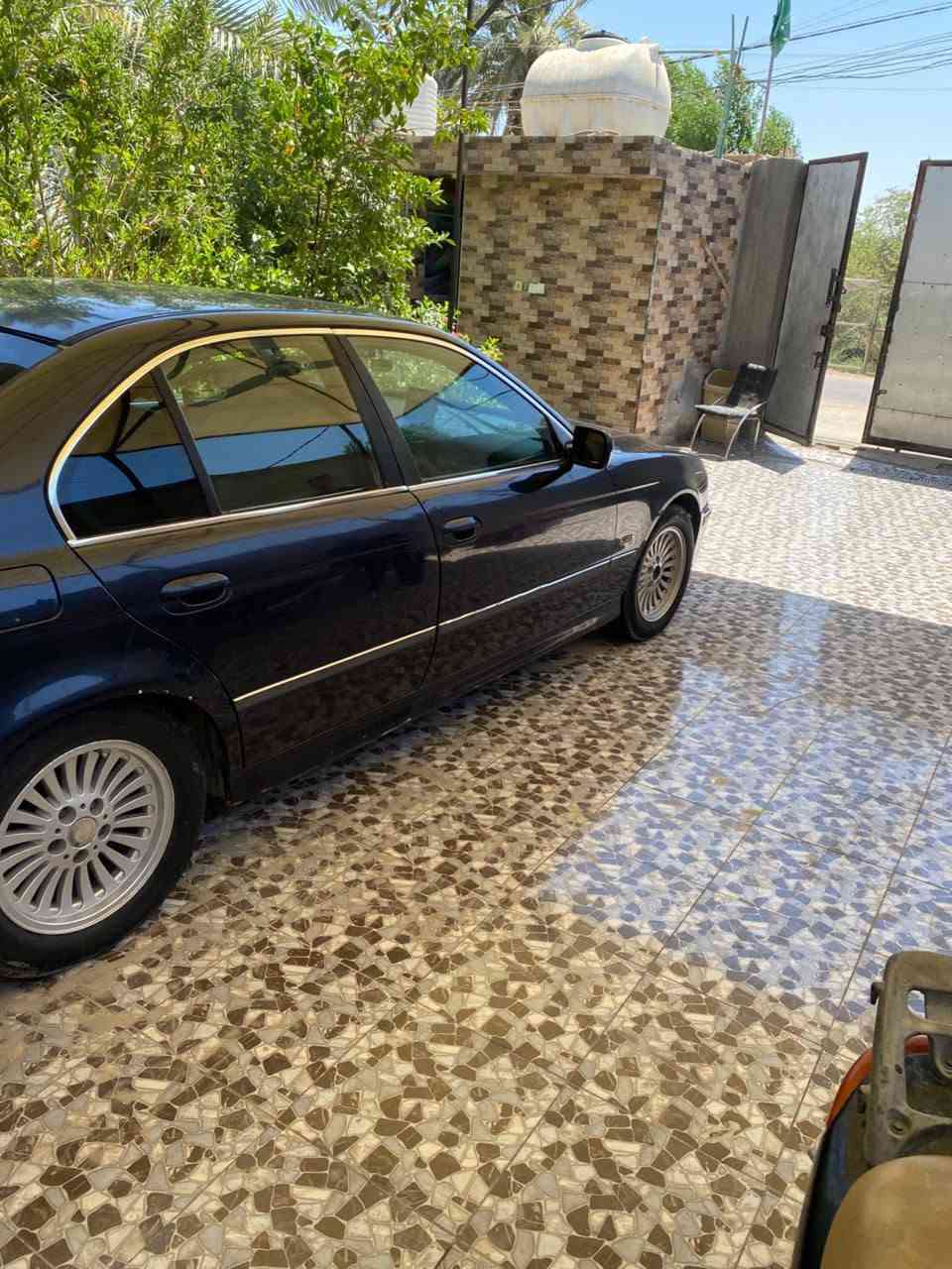 السلام عليكم
بي إم صقر موديل ٢٠٠٠ السياره كير محرك حداديه كفاله 

السياره فقط بيها جراد بسيط كشنات اماميه كهرباء السياره خير من الله كهربائياتها كلها بلاديه مكاني كربلاء السعر ٧٧ وبيها مجال ***********
