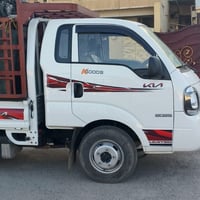 تتوفر لدينا كيا حمل فحل  المحرك 4000 الموديل 2025 الون ابيض المشي 4000...