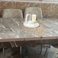 ميز • قابل للتمدد