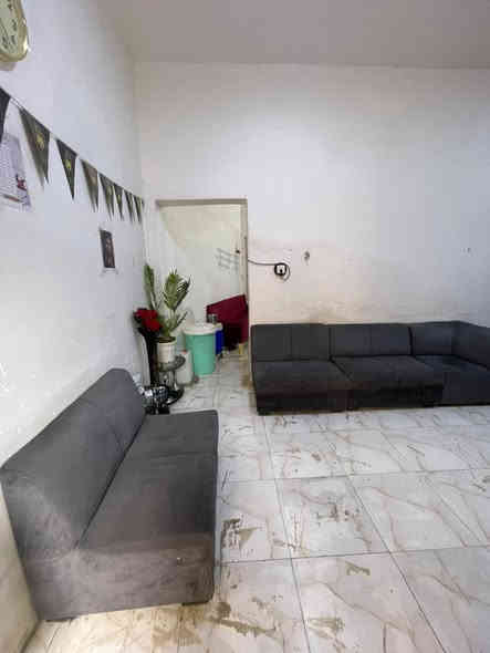 مشتمل 100 متر غرفتين وصاله وصحيان ومنور خارجي عنوان ناصريه الثوره بفرع المفوضيه ايجار 400 للاستفسار *********** واتساب
