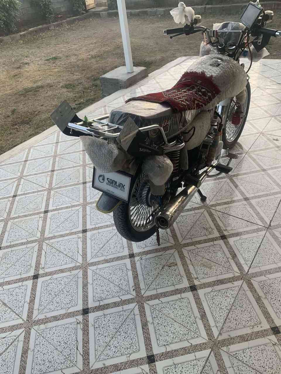 السلام عليكم
تايكر  23 للبيع اوراق محرك مكفول كهربائيات كلها شغاله السعر 670وبيها مجال مكان واسط الزبيديه ***********
