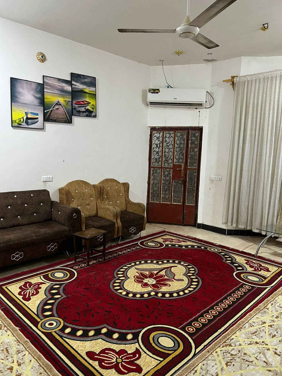 بيت للبيع مساحه 150 متر البناء طابوق طابقين يحتوي على اربعه غرف نوم وستقبال وصاله ومطبخ وحمام وصحيات داخليه وخارجيه ومناور جنس العقار طابو ملك صرف زراعي سند 25 ابسم عراقي العنوان التالي البصره الجزيره الثانيه الفيروزيه الجسر الثاني للاستفسار تواصلو معنا عبر الواتساب *********** البصرة, العراق
