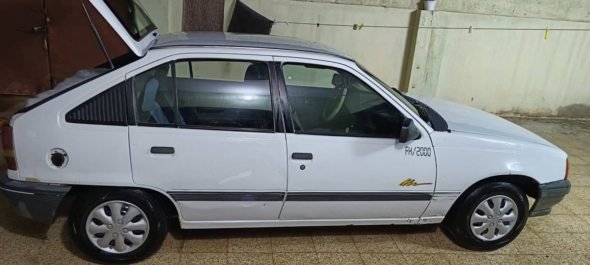 اسلام عليكم كاديت حجم 16 موديل1991✅
رقم نينوى الماني سنويه2028✅
بدون صبغ بدون ظرر كير مكينه بشرط 💯
طخم جديد  تايات جديد 💯
كيجات وايرمنيه كلها شغاله 💯
كشنات وبطاين وارضيه  نظيفه  💯
مسجل وسستم سماعات جديد 💯
شرط الوكاله التحويل من الشرعي ✅
كابون بانزين ⛽
عنوان موصل ايسر
 ‪***********
‏‪***********‬‏
