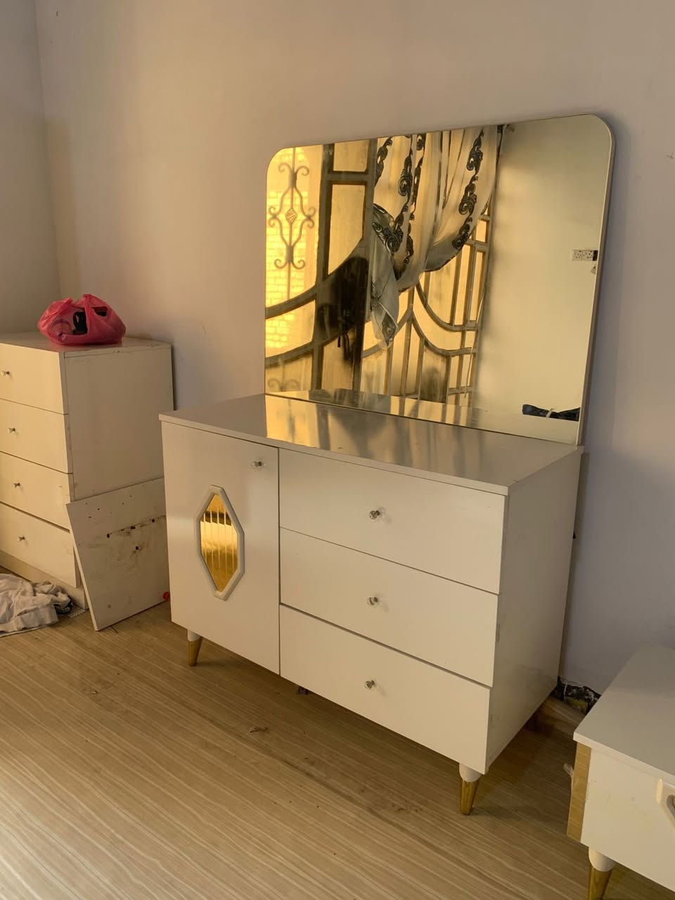 🔨 تنصيب غرفة خشب – عمل مرتب ومتقن

تم بعون الله تنصيب غرفة خشب بشكل كامل وبعمل دقيق ومتين، مع الاهتمام بالتفاصيل وثبات التركيب ليكون العمل قوي ومرتب.

نقوم بـ:
✔️ تنصيب غرف خشب
✔️ تركيب غرف جاهزة
✔️ فك ونقل الغرف
✔️ أعمال تركيب وصيانة متنوعة

العمل يتم بخبرة واهتمام حتى تكون النتيجة كما ترون 👌
للاستفسار والحجز راسلنا على الخاص. او الرقم ***********

:
#تنصيب_غرف #غرف_خشب #تركيب_غرف #غرف_جاهزة #خدمات #اعمال_تركيب #البصرة #اعمال_البصرة #خدمات_البصرة #مقاولات #اعمال_يدوية #بناء
